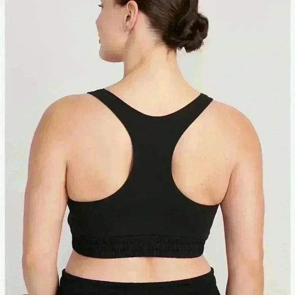 NWT Old Navy Light Support Sports Bra - Size M - Picture 5 of 5